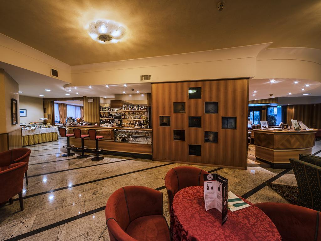 Hotel Valdarno Монтеварки Экстерьер фото