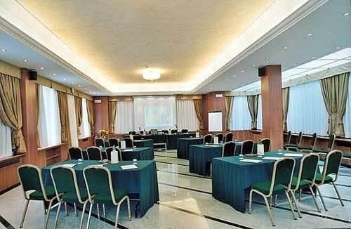 Hotel Valdarno Монтеварки Экстерьер фото